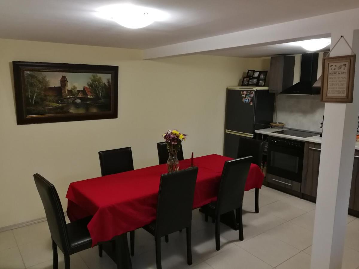 Къща За Гости Casa Blanca Βίλα Ταργκόβιστε Εξωτερικό φωτογραφία